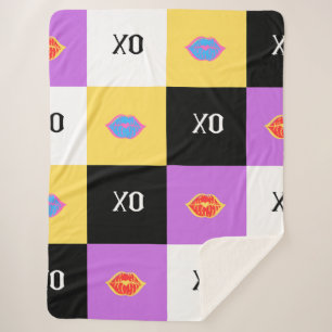 Passionierte Lips & XO Muster Sherpadecke