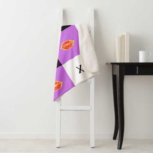 Passionierte Lips & XO Muster Sherpadecke (Beispiel)
