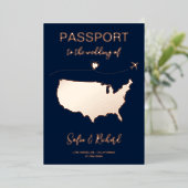 Passport Wedding Destination Gold Foil Flugzeug He Folieneinladung (Stehend vorne)