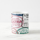Passstempel-Süchtiger Retro-Weltreisender Kaffeetasse (Mittel)