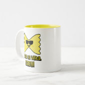 Pasta la vista, Baby! Niedlicher Pasta Pub Cartoon Zweifarbige Tasse (Vorderseite Links)