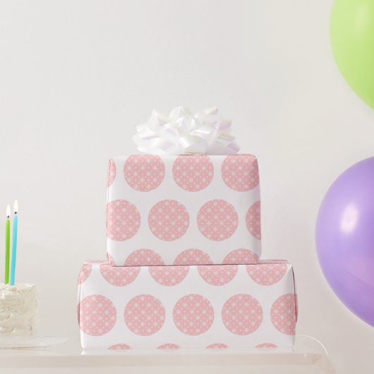 Paste Pink Polka Dots Weiße Schneeflocken Geschenkpapier (Partygeschenke)