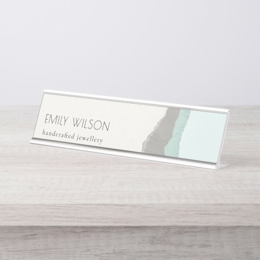 Pastel Aqua Gray Kraft Mountain Wave Torn Edge Schreibtischnamensplakette (Vorderseite )