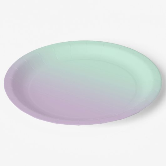 Pastel ästhetische Minze und Lilac Gradient Ombre Pappteller (Schrägansicht)