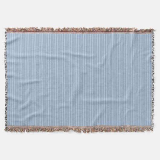 Pastel Baby Blue Vertical Stripes Decke (Vorderseite)