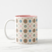 Pastel Babylonian Inspiriertes Blumenmuster Zweifarbige Tasse (Links)