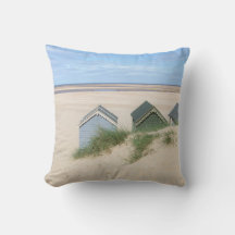 Pastel Beach Huts Throw Kissen