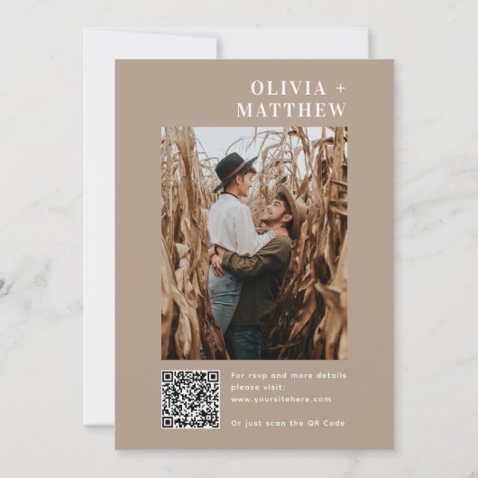 Pastel blass taupe minimalistische Hochzeit + QR D Einladung (Rückseite)