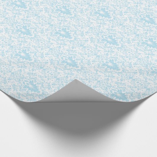 Pastel Blue And White Floral Pattern Geschenkpapier (Ecke)