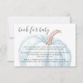 Pastel Blue Pumpkin Book for Baby Boy Showroom RSVP Karte (Vorderseite)