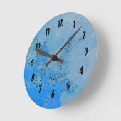 Pastel Blue Skies Design Runde Wanduhr (Winkel)