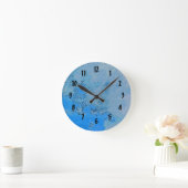 Pastel Blue Skies Design Runde Wanduhr (Zuhause)