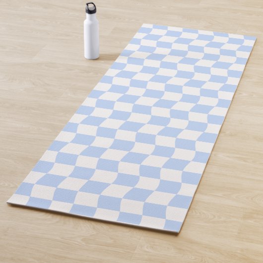 Pastel Blue White Wavy Checkerboard Pattern Yogamatte (Beispiel)