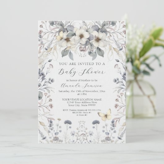 Pastel Blume Butterfly Lavender Baby Girl Einladung (Stehend Vorderseite)