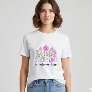 Pastel-Blumenstickerei-Look   Inklusives T-Shirt