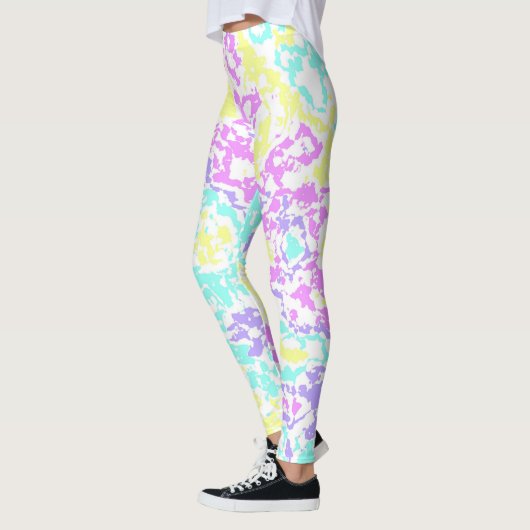 Pastel-Camouflage Leggings (Links)