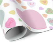 Pastel Candy Hearts Valentinstag Packpapier (Rolleneckpunkt)