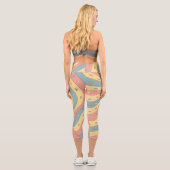 Pastel Candy Swirl Pattern with Sprinkles Capri Leggings (Rückseite)