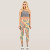 Pastel Candy Swirl Pattern with Sprinkles Capri Leggings (Vorderseite)
