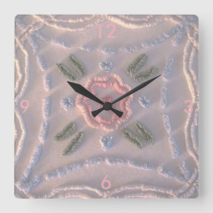 Pastel Chenille Wall Clock Quadratische Wanduhr