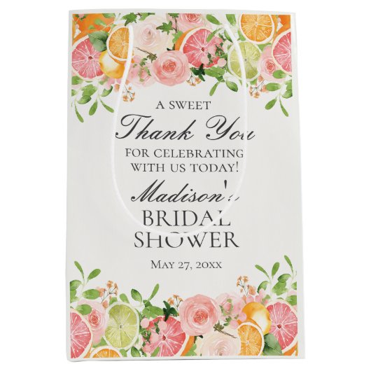 Pastel Citrus Floral Main Squeeze Brautparty Mittlere Geschenktüte (Vorderseite)