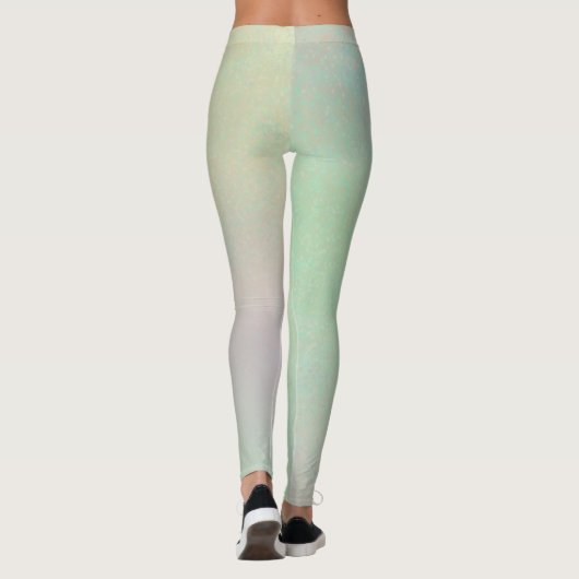 Pastel Cloud Prismatic Vibes Leggings (Rückseite)
