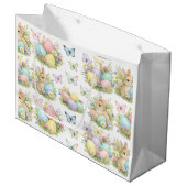 Pastel Easter Eggs & Bunnies Flowers & Butterflies Große Geschenktüte (Vorderseite Schrägansicht)