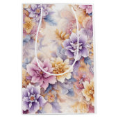Pastel Floral Gift Bag For Her Mittlere Geschenktüte (Vorderseite)