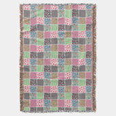 Pastel Floral Quilt Square Decke (Vorderseite Vertikal)