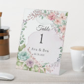 Pastel Florals und Alkoholtink Tischnummer Sockelschild (In SItu)