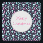 Pastel Goth Christmas Quadratischer Aufkleber<br><div class="desc">Treten Sie ein in eine Welt, in der Pastellfarben gotische Farbtupfer in diesem einzigartigen Weihnachtsmuster treffen. Es ist wie eine Mischung aus zwei coolen Stilen - den sanften, hübschen Pastelln und dem edgy gotischen Ambiente. Dieses Design verbindet beide, um Ihnen einen völlig einzigartigen und phantastischen Look für den Urlaub zu...</div>