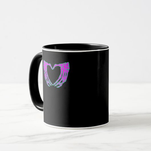Pastel Goth Clothing, Skeleton Heart Hands Tasse (Vorderseite Links)