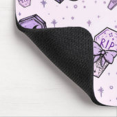 Pastel Goth Coffins Muster Mousepad (Ecke)