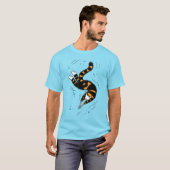 Pastel Goth Schwimmen Katze Skelett T-Shirt (Vorne ganz)