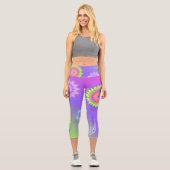 Pastel Gradient Flowers and Butterflies Capri Leggings (Vorderseite)