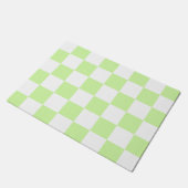 Pastel Green Checkered Gingham Pattern Fußmatte (Schrägansicht)