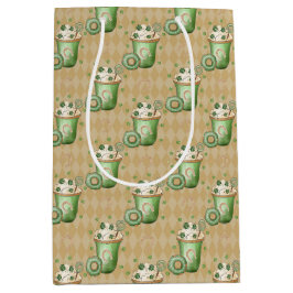 PASTEL GREEN & CREAM IRISH GETRÄNKE MITTLERE GESCHENKTÜTE