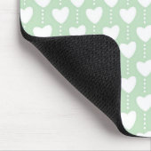 PASTEL GREEN MIT WEISSEN HERZEN MOUSEPAD (Ecke)