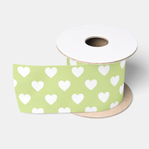 PASTEL GREEN MIT WEISSEN HERZEN SATINBAND
