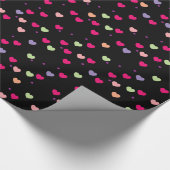 Pastel Hearts Muster auf schwarz Geschenkpapier (Ecke)