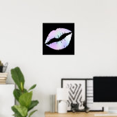 Pastel Iridescent Foil Lipstick Kiss auf Schwarz Poster (Heimbüro)