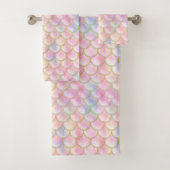 Pastel Iridescent Mermaid Scales Muster Badhandtuch Set (Insitu)