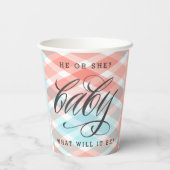 Pastel Kariert Baby Shower Gender-Aufdeckung Pappbecher (Rückseite)