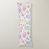 Pastel Kawaii Cats and Flowers Pattern Seitenschläferkissen (Vorderseite Vertikal)