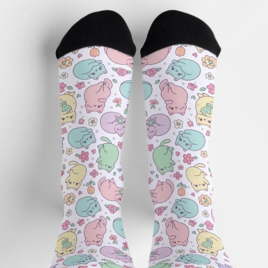 Pastel Kawaii Cats and Spring Flowers Pattern  Socken (Oben)