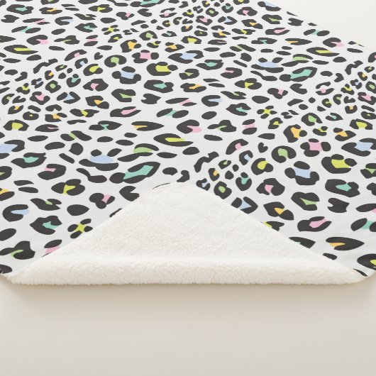 Pastel Leopard Spot Pattern Sherpadecke (3/4)