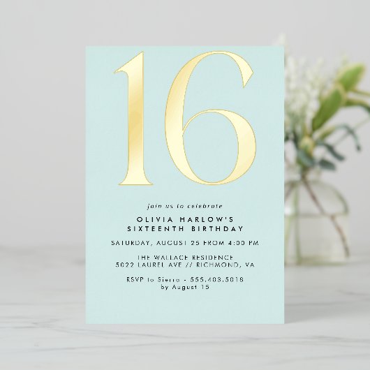 Pastel Light Blue & Gold | Simple Cute Sweet 16 Folieneinladung (Stehend vorne)