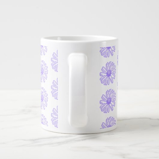 Pastel Lila Daisy Blume Print, Hippie Floral Jumbo-Tasse (Rückseite)