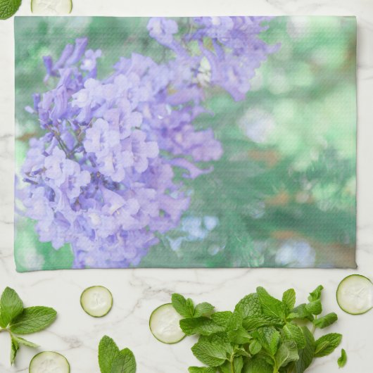 Pastel Lila Jacaranda Tree Blume Geschirrtuch (Gefaltet)