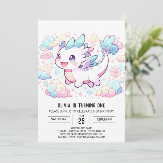 Pastel Majestic Dragon 1. Geburtstag Einladung (Stehend Vorderseite)